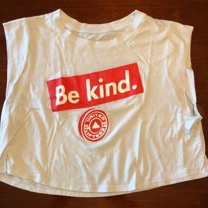 United Lifters crop tee